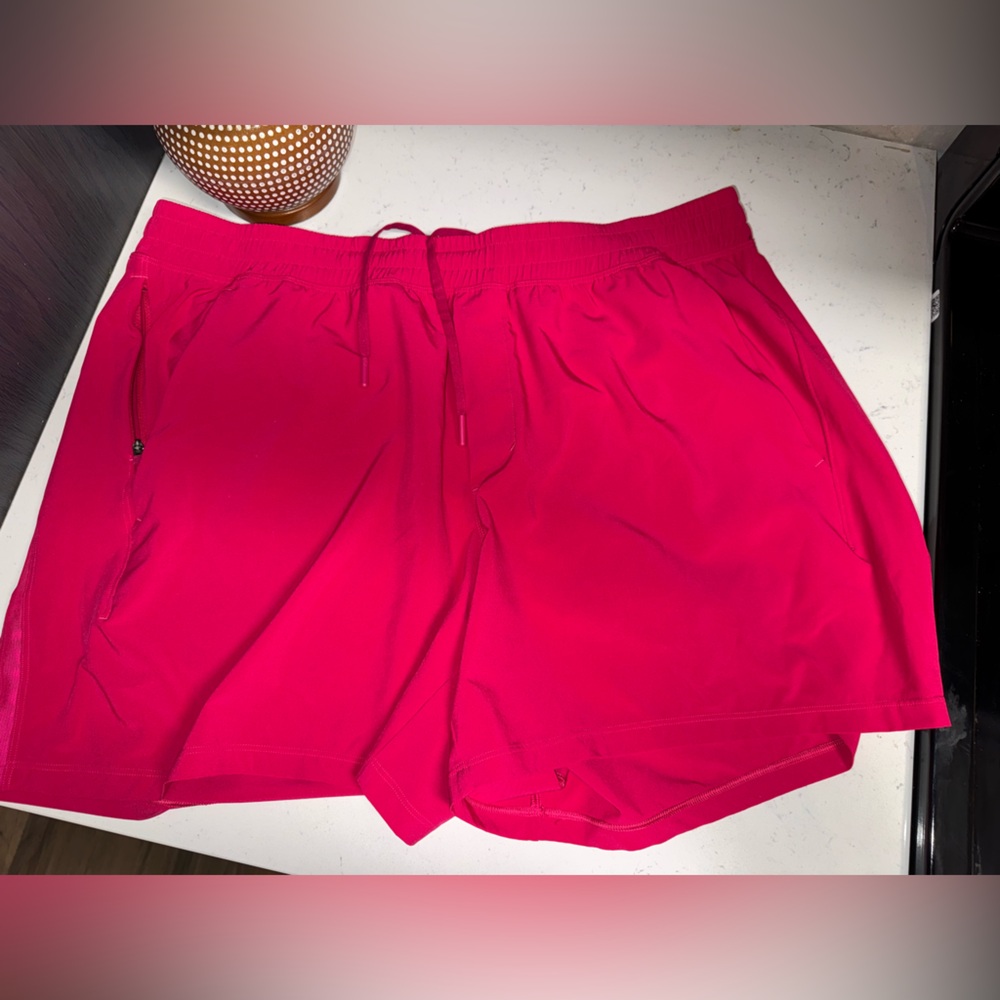Lululemon Pacebreaker Linerless Shorts 5”. Color: Passionate